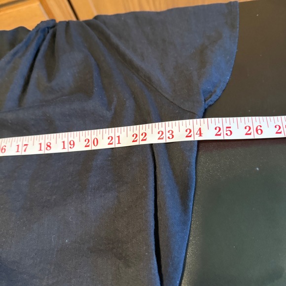 GAP Black XL V-Neck Top Ruffle Neckline Short Sleeve Blouse XL - Picture 6 of 8